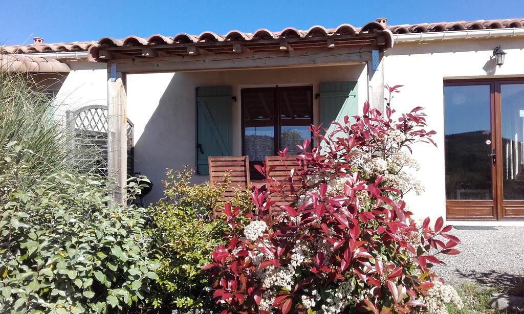 Gites "Entre Les Vignes" Tourreilles Εξωτερικό φωτογραφία